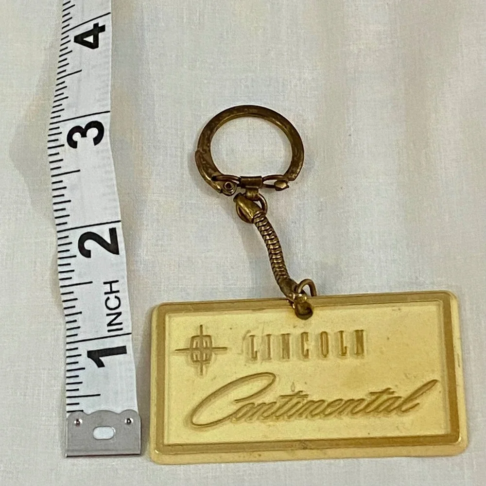 Lincoln Continental Key Chain Fob Men OS Gold Vintage Snake Chain Star Mark IV V